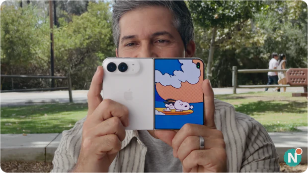 Blikvanger animation on the external display of the Apple iPhone Duo