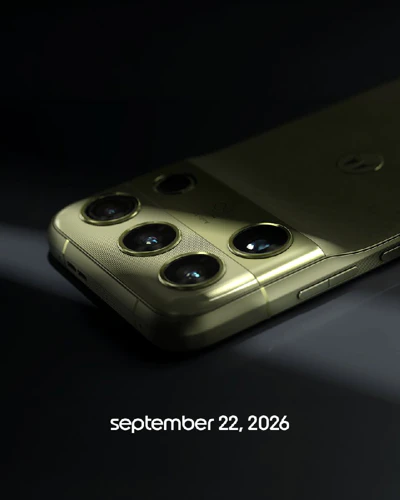 Motorola Signature 27 in Capulet Olive (groen) met closeup van de camera