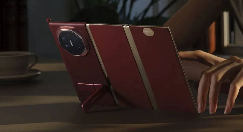 Huawei mate xt ultimate design comeback