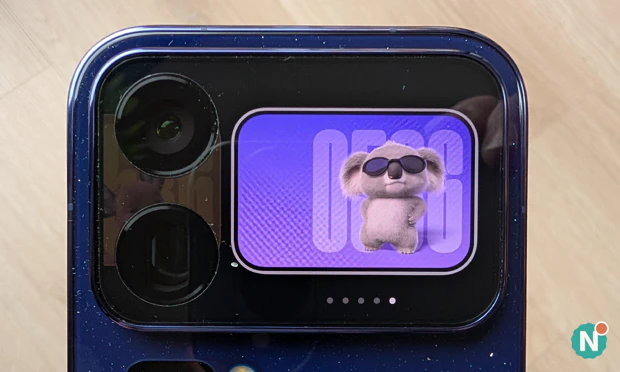 Features of the rear screen of the Xiaomi 18 Pro