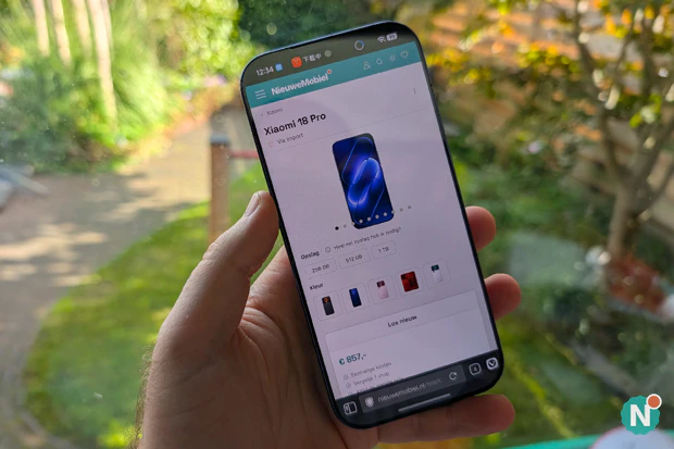 De Xiaomi 18 Pro met doos in voor review
