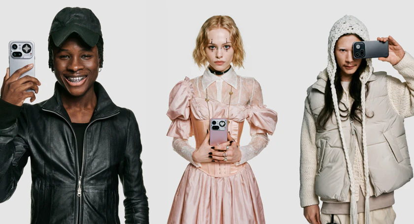Nothing phone 4a pro in zilver roze en zwart