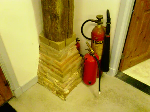 1600x1200 inuti night 02