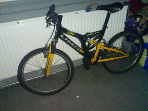 1600x1200 mxe 60 flash 01