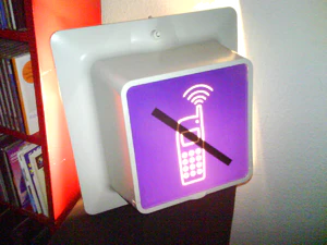 1600x1200 sign flash