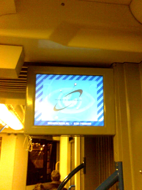 1600x1200 v3x comparison 6