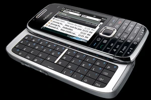 Nokia E75 zwart 07b lowres