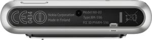 Nokia N8 in basso argento 604x