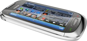 Nokia C7 frosty metal 2 lores