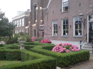 2048x1536 comparison review kg920 n73 n93 K800i Sony Ericsson k800i 05