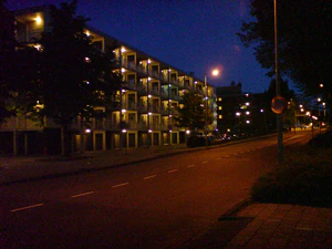 2048x1536 night auto 04