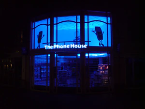 2048x1536 night auto 08