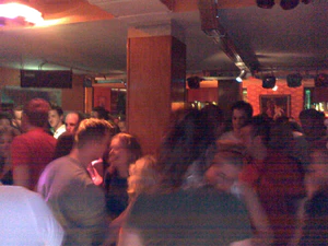 640x480 binnenkant night