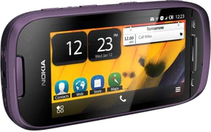 700 Nokia 701 1
