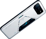Asus ROG Phone 6 Pro weiß Rückseite rechte Seite schräg