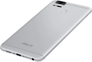 Asus Zenfone Zoom S silber Rückseite linke Seite Unterseite