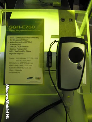 Cebit2005 E750 1