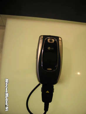 Cebit2005 F2100 1