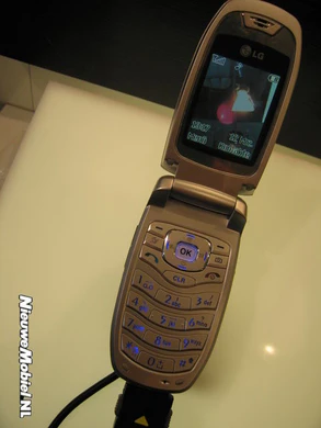 Cebit2005 F2100 2