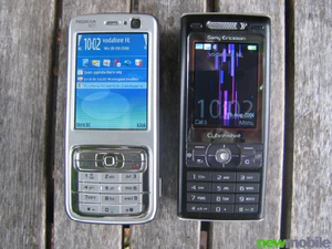 comparison K800i n73 01
