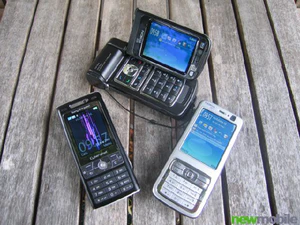 comparison k800i N73 n93 02