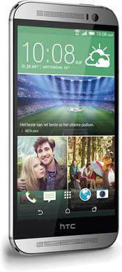 HTC One M8 schuin