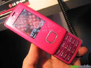 LG KG800 Pink Edition 03