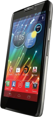 Motorola Razr HD skrås skråstilt