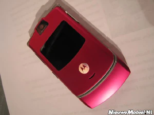 Motorola v3 RAZR pink 12