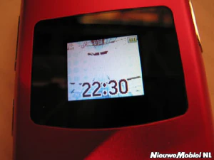 Motorola v3 RAZR pink 13