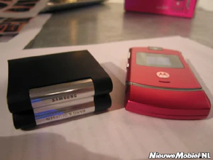 Motorola v3 RAZR pink 27