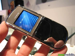 Nokia 8800 Sirocco Edition 03