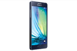 Samsung Galaxy A5 schuin linkerzijkant zwart