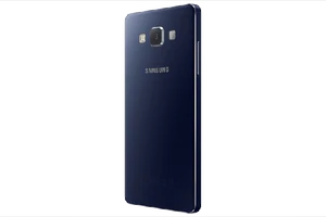 Samsung Galaxy A5 achterkant schuin dynamic zwart