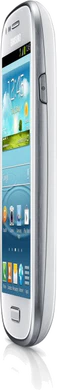 Samsung Galaxy S III mini aslant 3