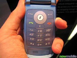 Samsung D830 Blue Edition 12