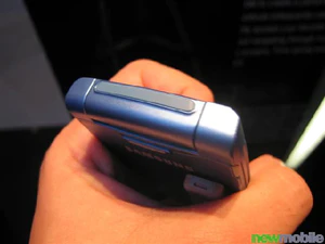 Samsung D830 Blue Edition 5