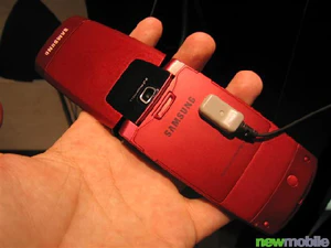 Samsung D830 Red Edition 8