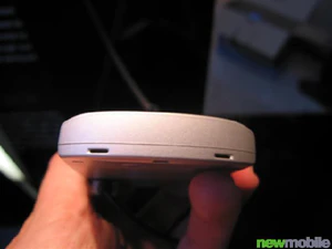 Samsung D830 Silver Edition 15