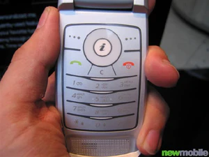 Samsung D830 Silver Edition 2