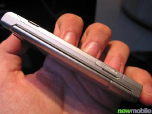 Samsung D830 Silver Edition 8