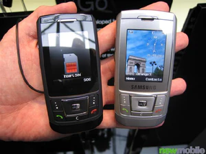 Samsung D900 Silver Edition 17