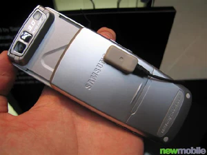 Samsung D900 Silver Edition 3