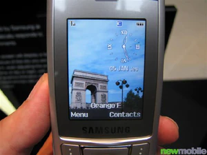 Samsung D900 Silver Edition 6