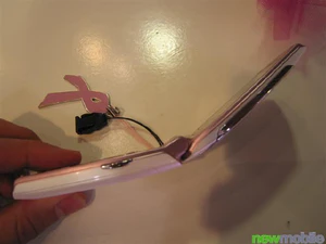 Samsung E500 Pink Ribbon Edition 02