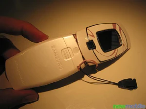 Samsung E500 Pink Ribbon Edition 05