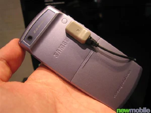 Samsung X820 Silver Edition 4