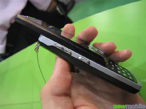 smartphoneshow Samsung i520 23