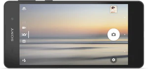 Sony Xperia E5 zwart gedraaid