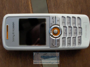 Sony Ericsson j220i J230i 01